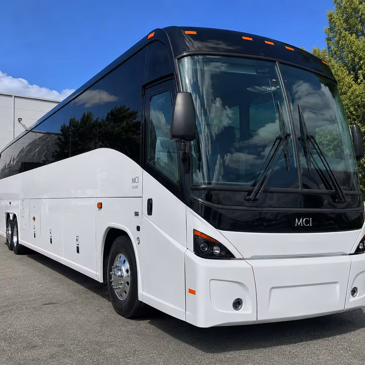 employee shuttles in tracy